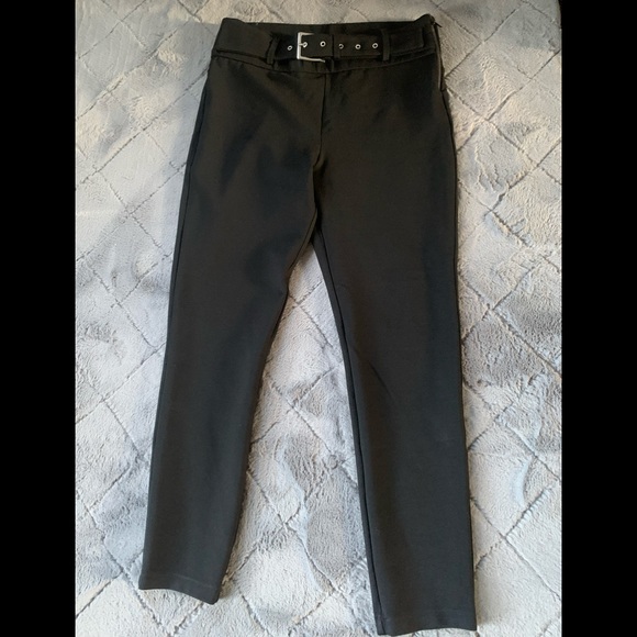 Black leggings with belt NWOT from Zara . - Picture 3 of 4